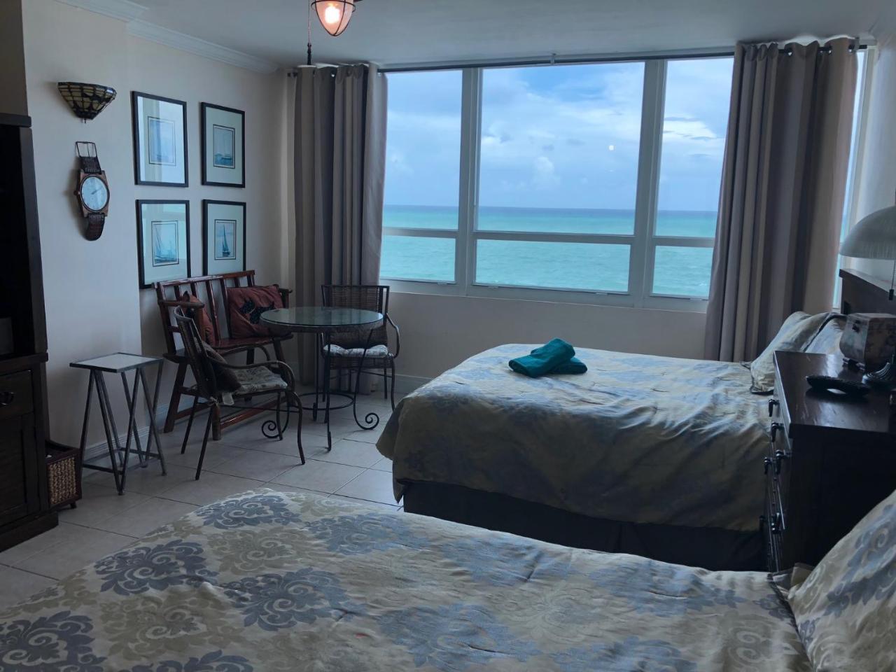 Ocean Front Studio Units Miami Beach Exterior photo